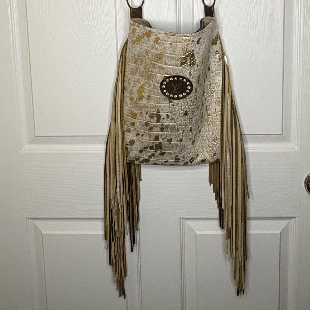 KEEP IT GYPSY Womens LV Purse